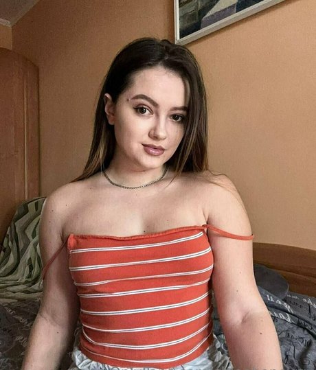 chloehoneyyy nude only fans