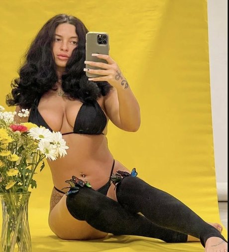 Sally Spice onlyfans public photos