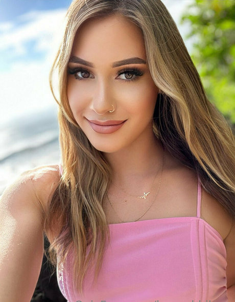 hannahhikess onlyfans nudes leaks