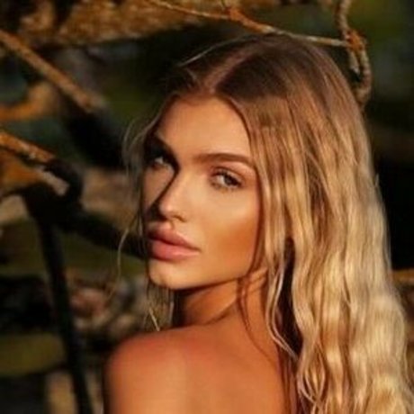 Rebecca Raines onlyfans leak porn