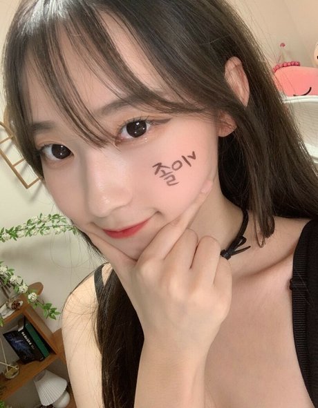 rofvmtm onlyfans model images