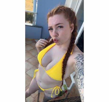 Molly Capper only fans leaked