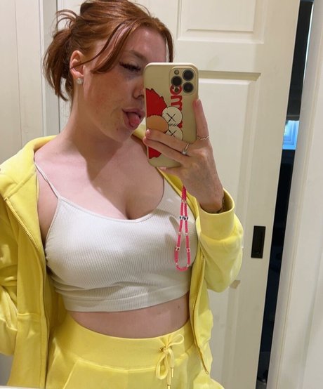 Molly Capper onlyfans leaked