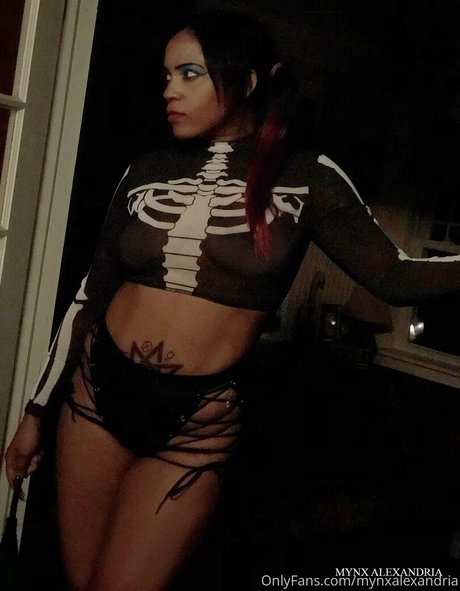mynxalexandria onlyfans nudes