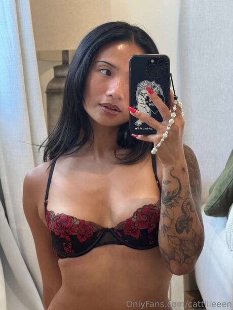 cattiiieeen naked only fans