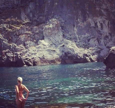 anna bellla nudes only fans