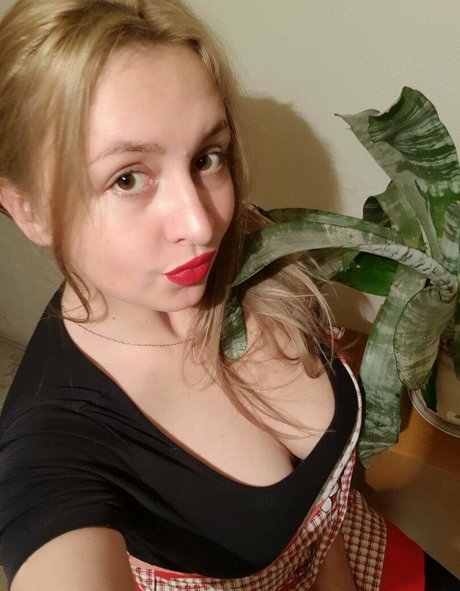 anna bellla onlyfans page