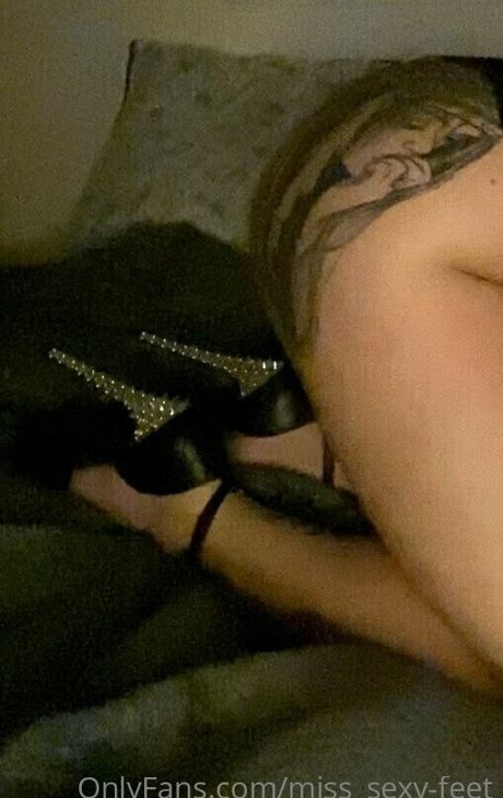 miss sexy feet naked leaked onlyfans