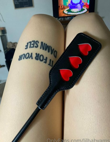 lilbabyams onlyfans model