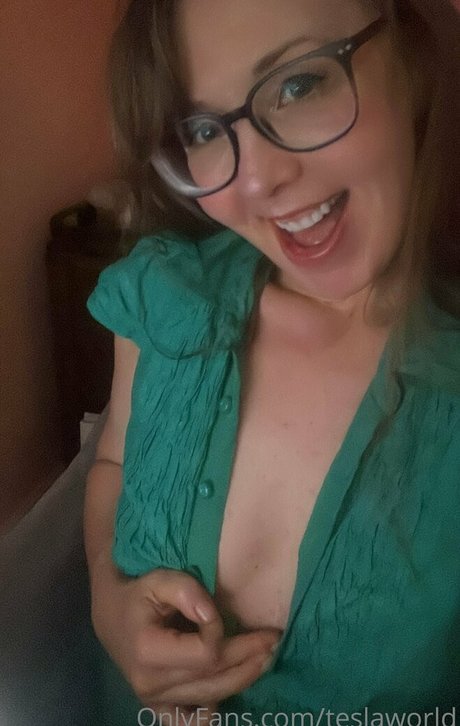 teslaworld onlyfans naked leaks