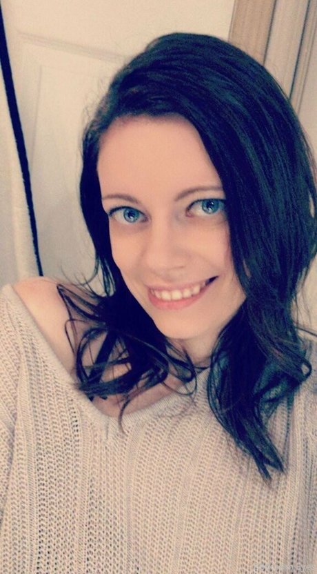 bedroom eyes free Profile pic