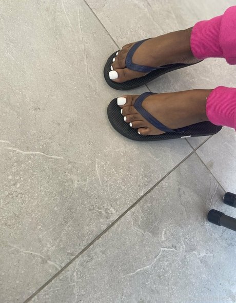 chocolatefeet8 leaks only fans