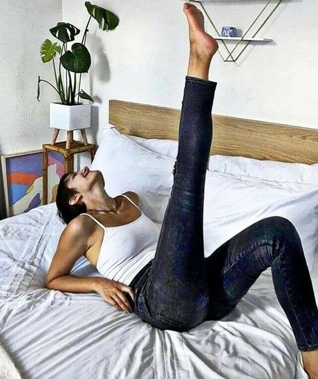 Ella Hunt leaked onlyfans