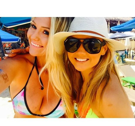 Amber BeIarski onlyfans star