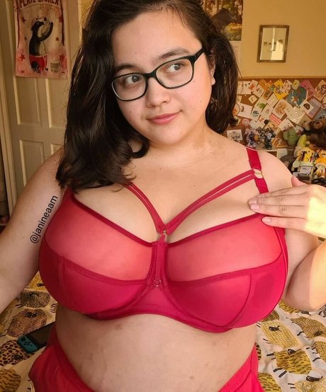 janineaam nudes onlyfans