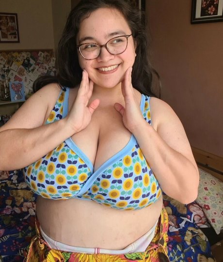 janineaam naked onlyfans pics