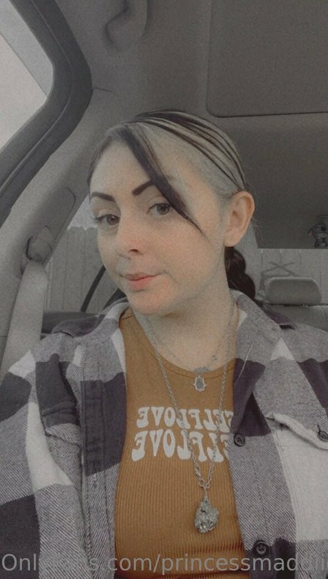 princessmaddiie onlyfans nude