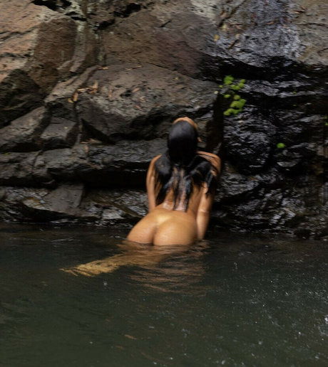 voodoopussaay nude only fans leaks