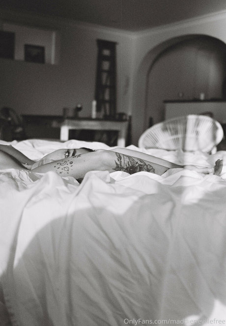 maddienevillefree onlyfans porn leak