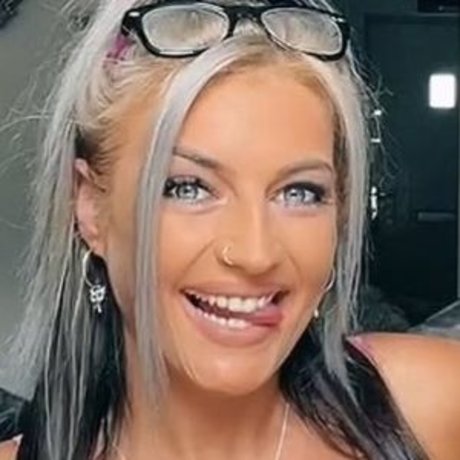 kerrieessex leaked onlyfans content