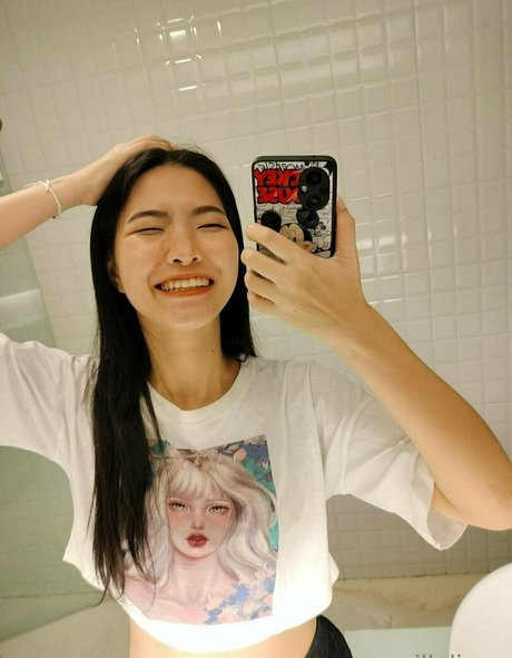 vanillalingx onlyfans topless