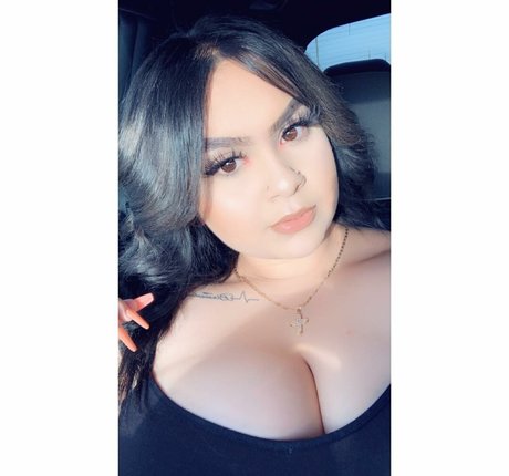 Valerie Magallanes naked on onlyfans