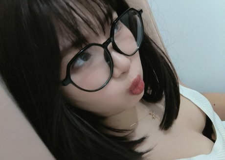 Mizaki Levi nude leak onlyfans