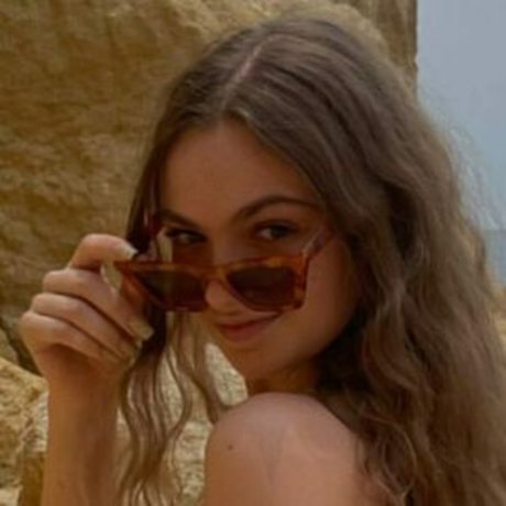 Ellie Bindman desnuda onlyfans