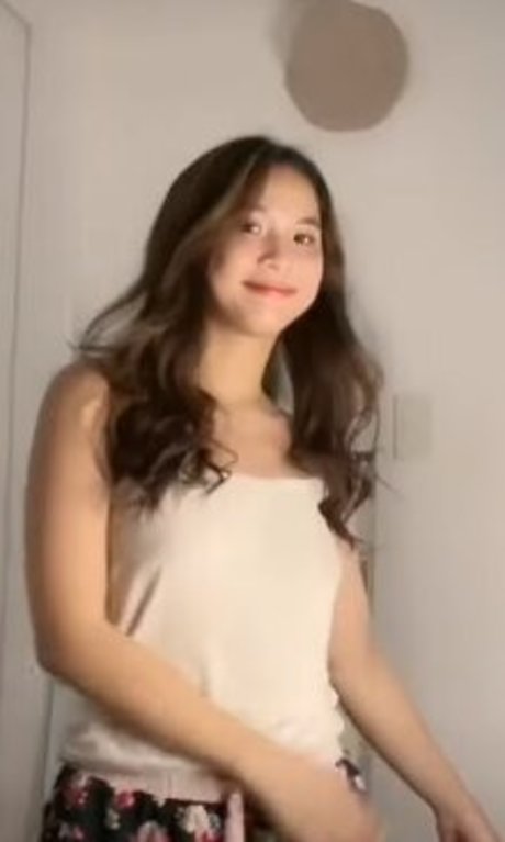 Carizassy Vlogs onlyfans naked porn