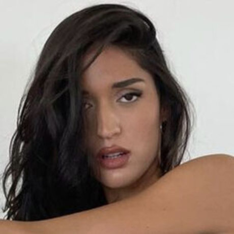 Dani Carbon onlyfans nude photos