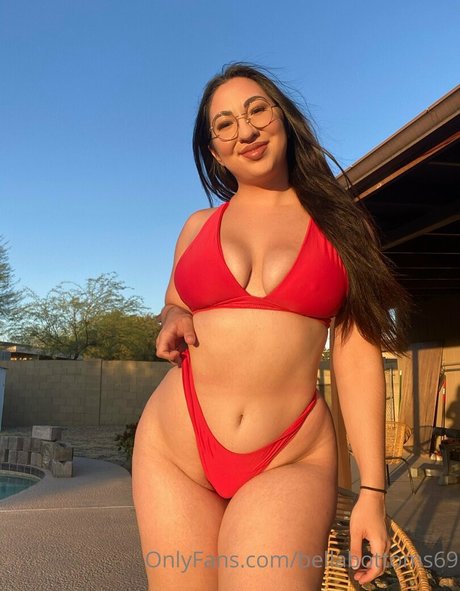 bellabottoms69 leaked onlyfans