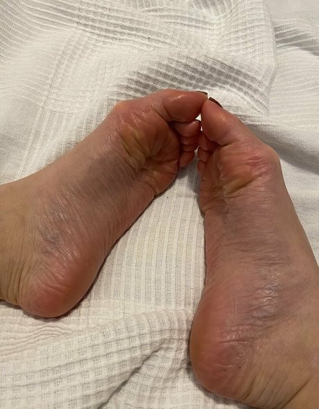 italianfeetluv only fans naked