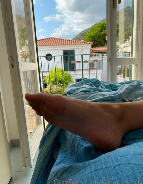 italianfeetluv onlyfans free content