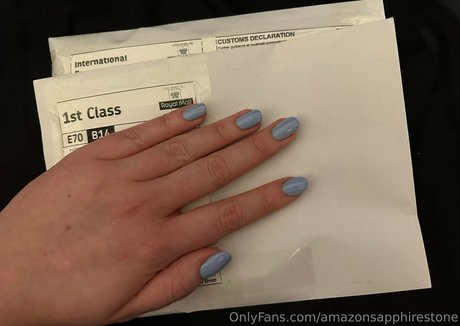 amazonsapphirestone onlyfans leaked tits