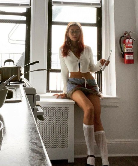 hollyliangg onlyfans post