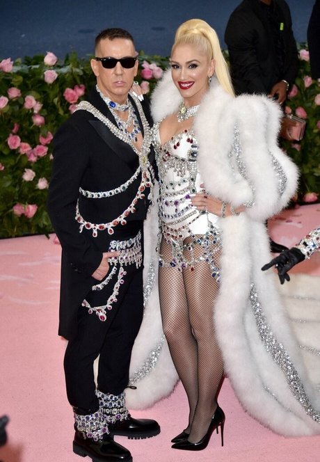 Gwen Stefani Profile pic