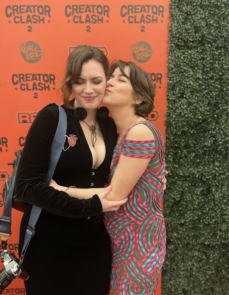 RipMika onlyfans leak new