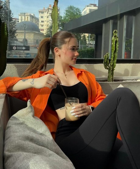 Melike Saygin onlyfans leaks sex