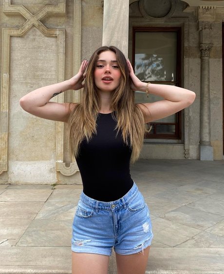 Melike Saygin onlyfans leaked