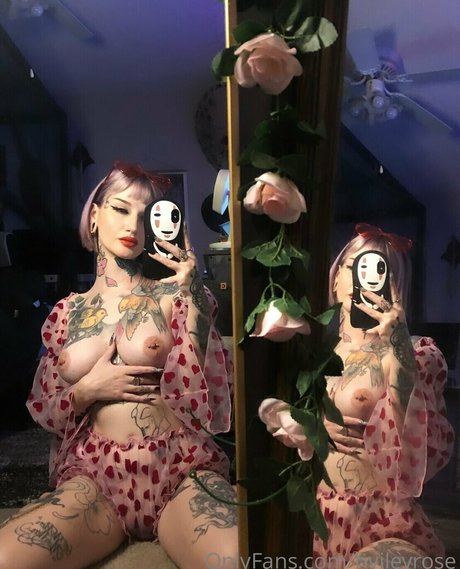 Hvileyrose onlyfans posts