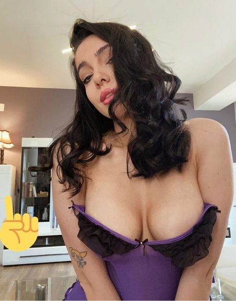 Rileysim88 onlyfans picture