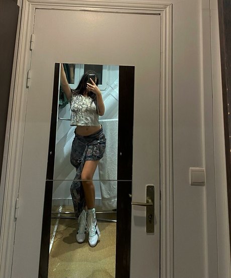 Linea Sindt nude porn onlyfans