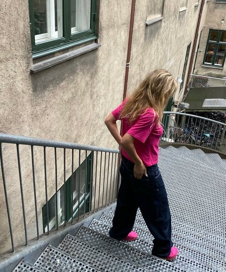 Linea Sindt naked onlyfans