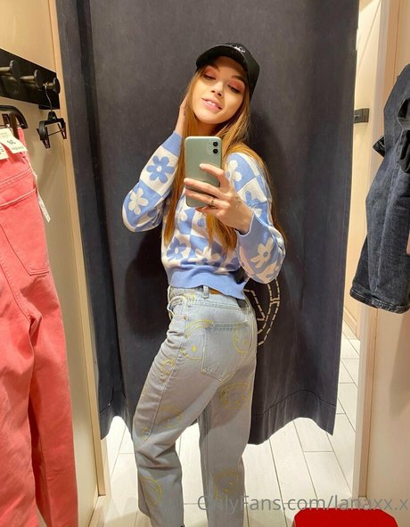 lanaxx x naked onlyfans pics