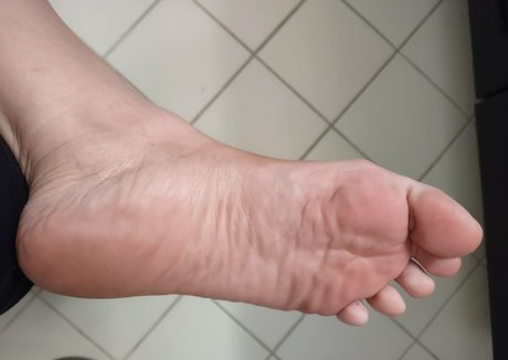 lizziesexifeet leaked onlyfans porn