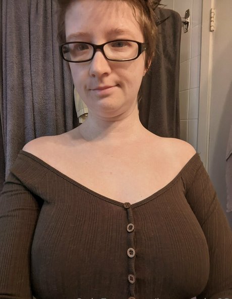 honeycake93 onlyfans star