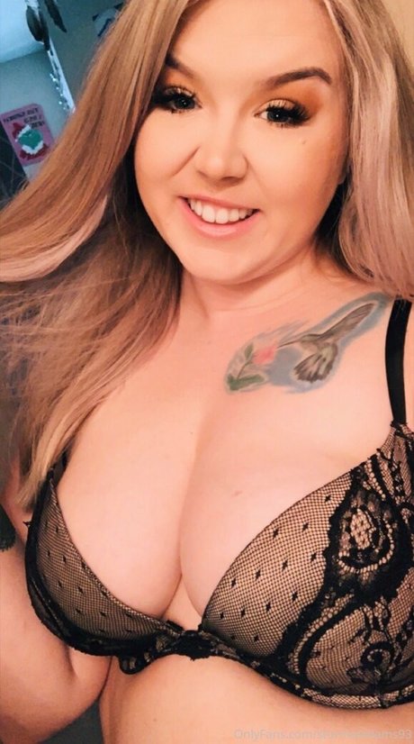 stormieadams93 onlyfans leaj