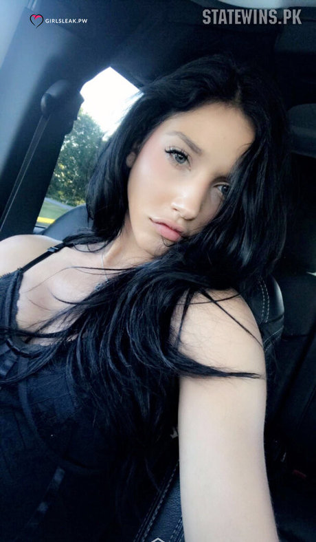 Madelyn Karoub onlyfans leaka