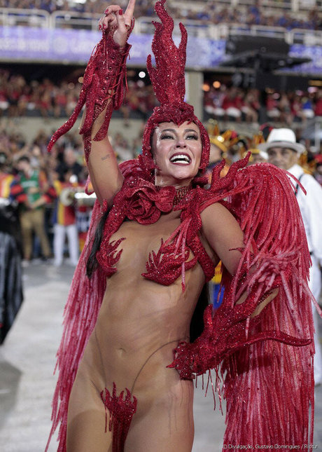 Paola Oliveira tits onlyfans