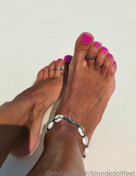 blondedollfeet free onlyfans